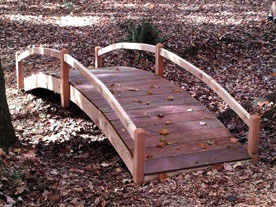 Purpleheart wood decking information and benefits of building an Purpleheart deck.